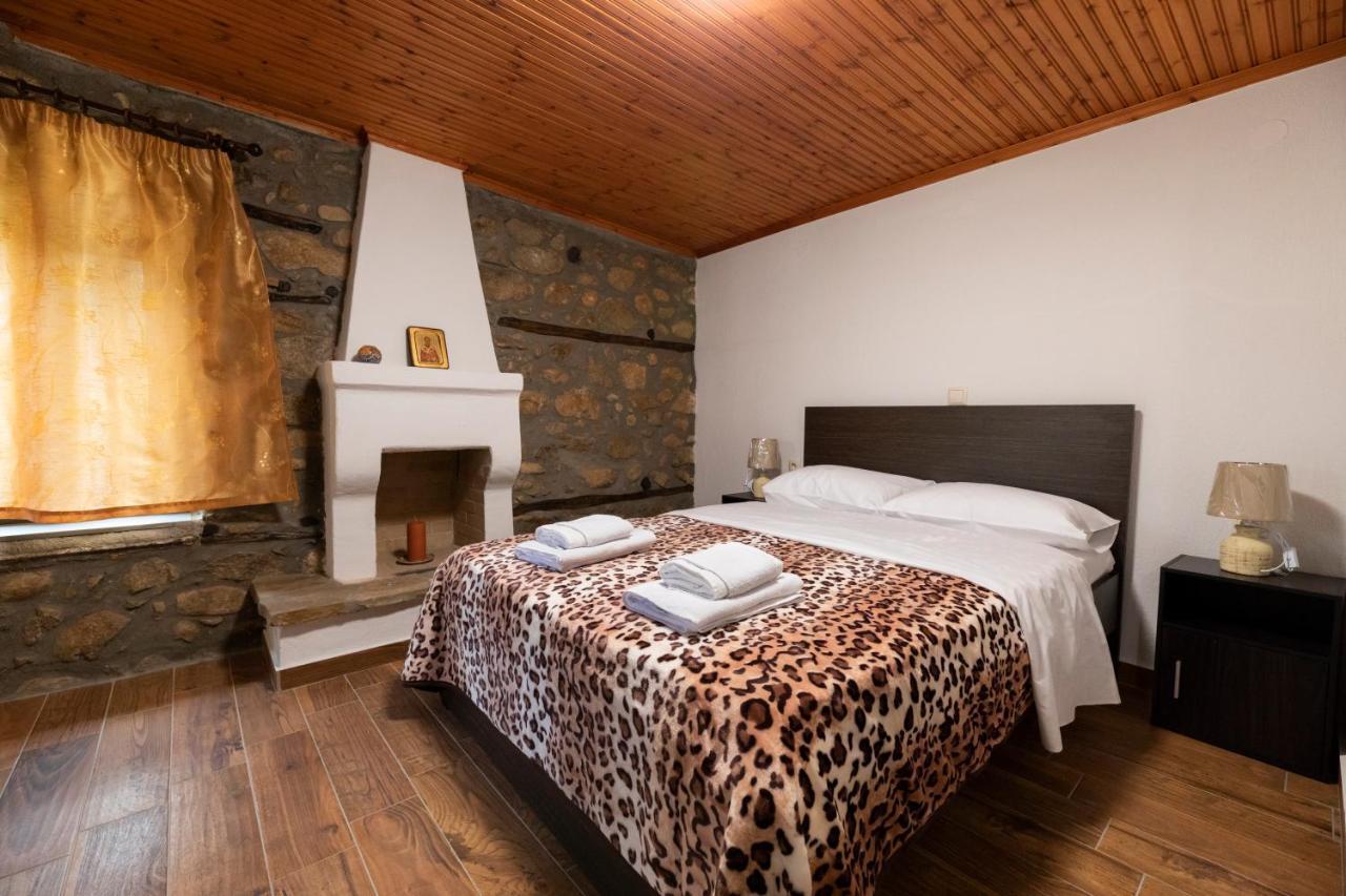 Archontiko Fotini - Traditional Guesthouse Meteora กาลัมปากา ภายนอก รูปภาพ