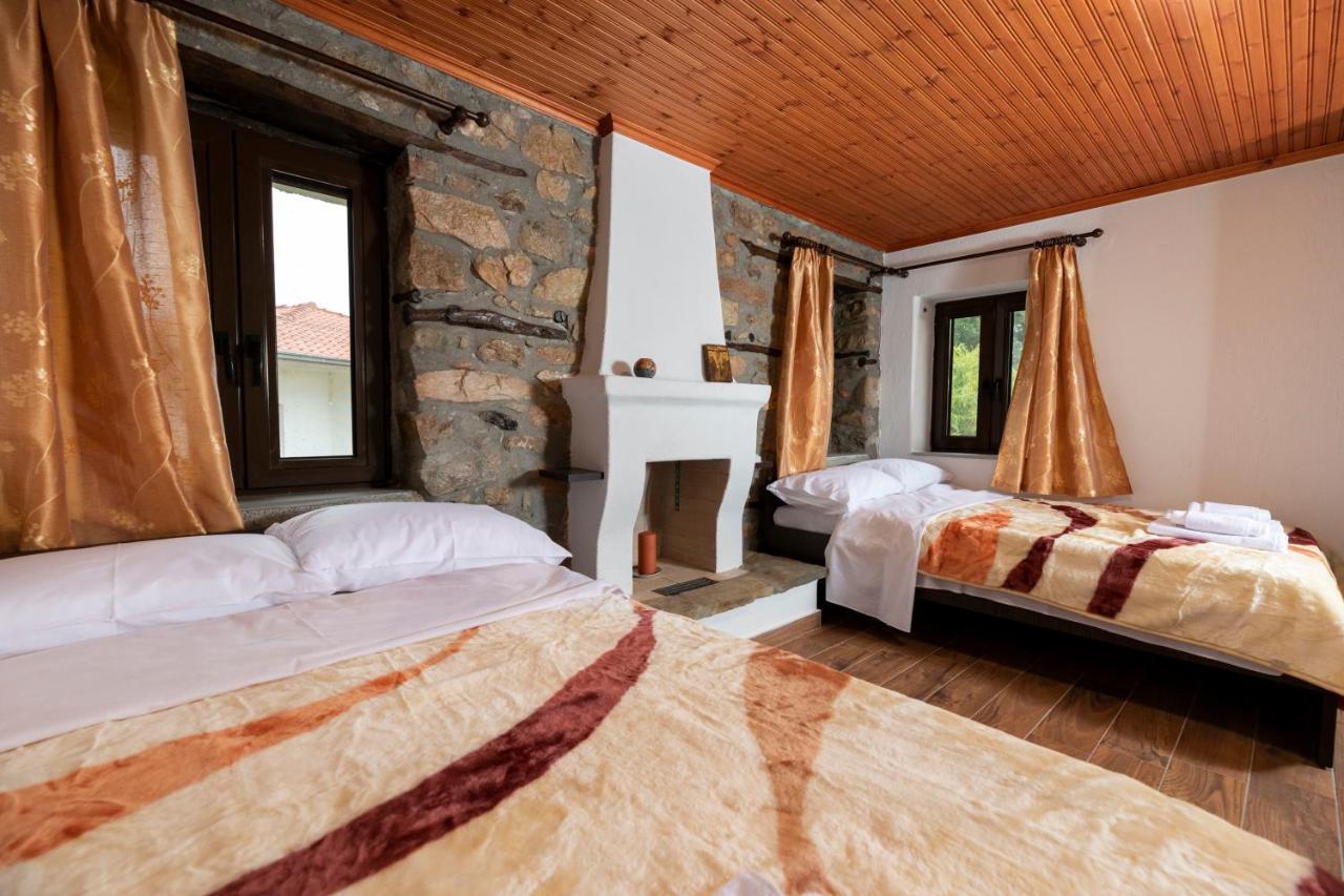 Archontiko Fotini - Traditional Guesthouse Meteora กาลัมปากา ภายนอก รูปภาพ